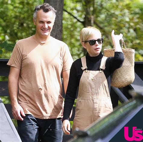 5 Things to Know About Michelle Williams' Husband Phil Elverum.